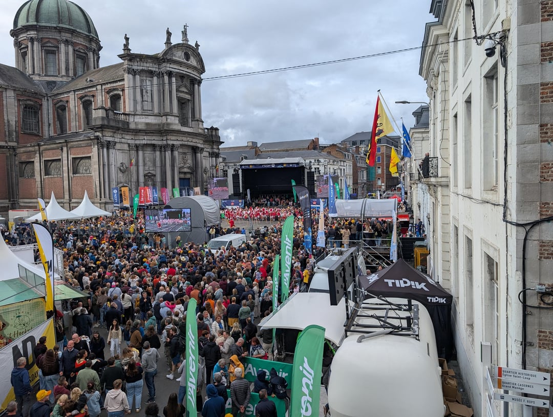 Traditional "Combat des echasseurs" from Namur today!
