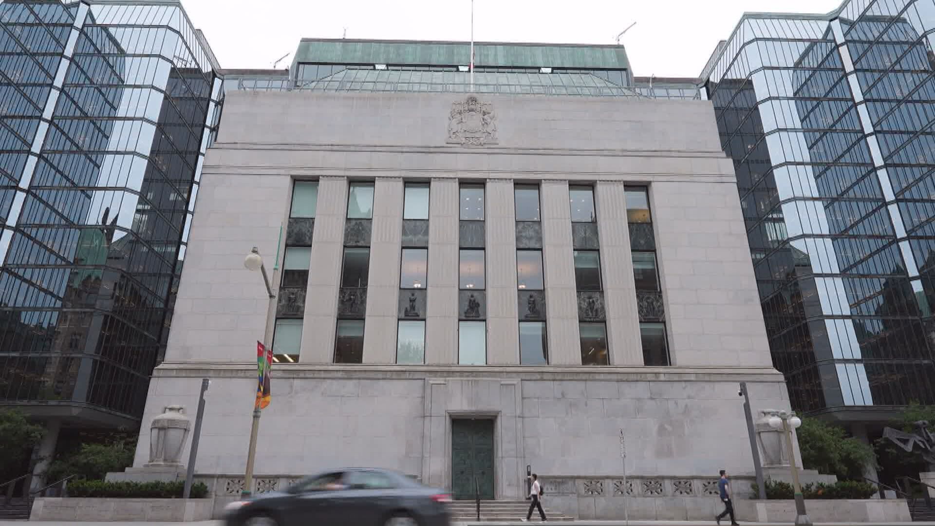 Click to play video: 'Bank of Canada delivers 1st interest rate cut since March'