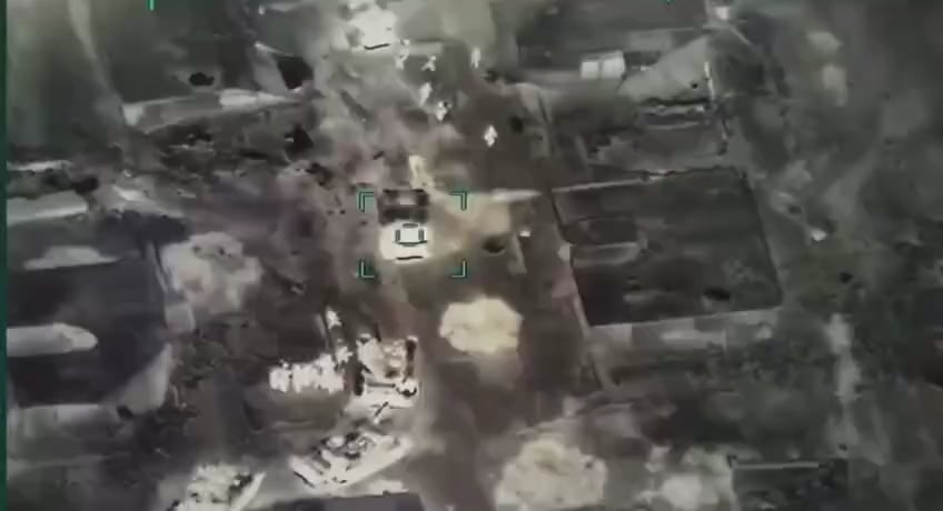 OLD: First day of the UA-RU war. Ukrainian Bayraktar-TB2 destroys russian columns