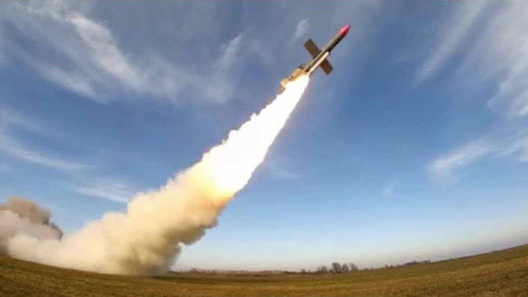 Inside the Flamingo: Ukraine’s Cruise Missile That May Carry US Warhead
