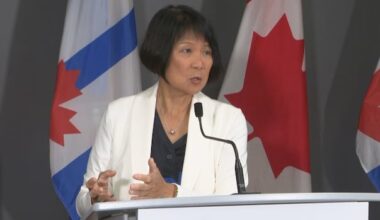 Toronto mayor ups pressure on federal, provincial governments to pay for refugee housing