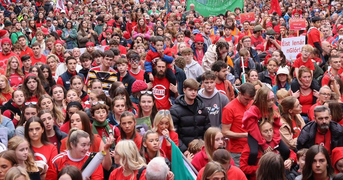 Thousands march in Dublin to demand greater Irish-language rights and help for Gaeltacht