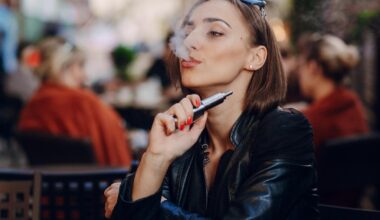 España limita más los espacios para fumar con ley antitabaco