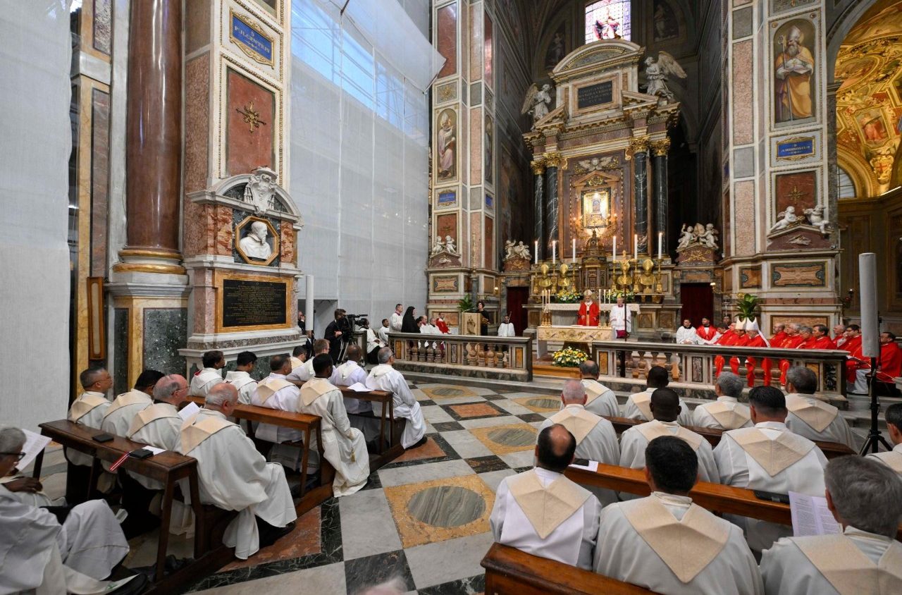 Pope asks Augustinians to promote unity throughout the Church and the world