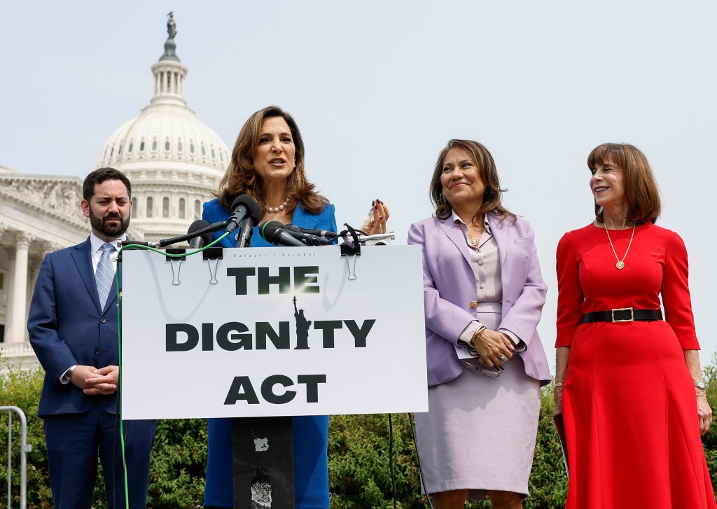 Congresswomen unite for immigration reform