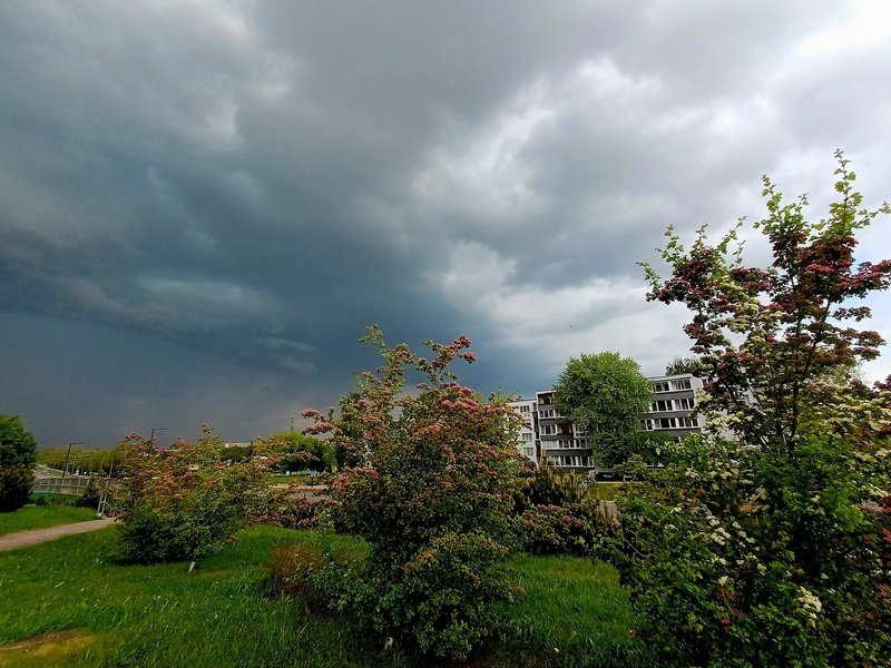 Alytų užtemdę debesys (nuotr. Vilija Dulevičienė)   4