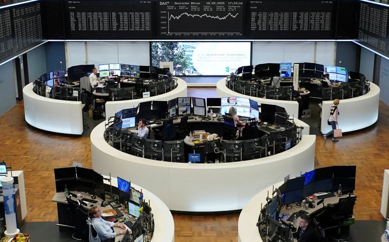 European shares finish week flat after key central bank verdicts
