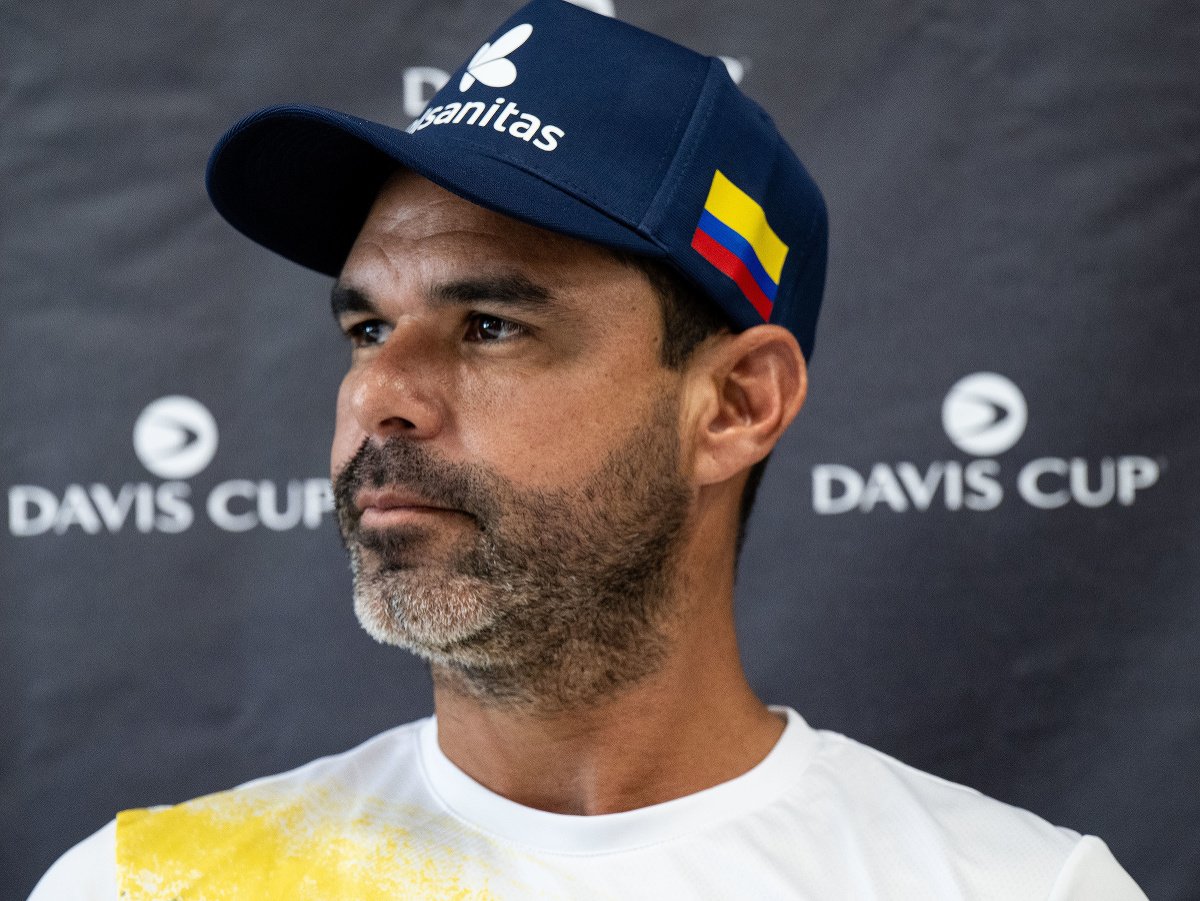 Na snímke kapitán kolumbijského tenisového daviscupového tímu Alejandro Falla počas tlačovej konferencie pred stretnutím I. svetovej skupiny Davisovho pohára