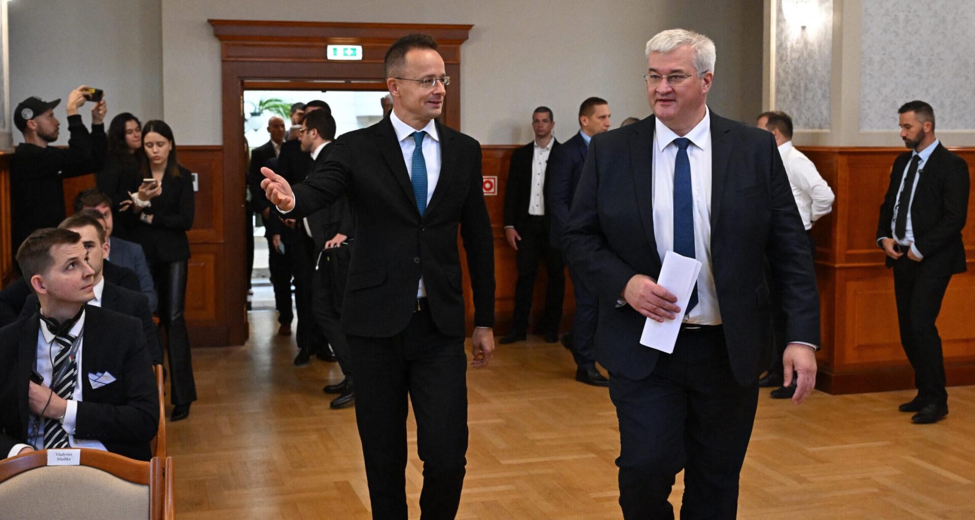 Ukrainian FM Sybiha to Visit Hungary Amid Druzhba Pipeline Tensions