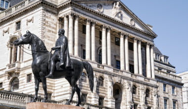 Bank of England Poised to Keep Rates on Hold