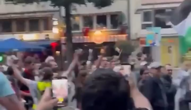 Northern Ireland fans in Köln chanting towards a Pali-Protest: "You can stick your Palestine up your hole"
