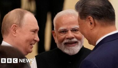 BBC analyses the warmth and hand-holding at Xi, Modi and Putin's summit