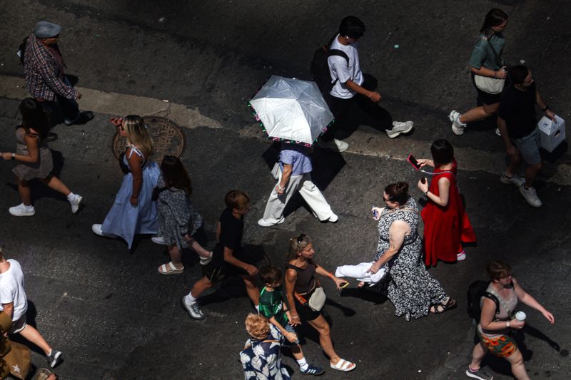 U.S. workers are becoming more stressed about finances, BofA survey shows