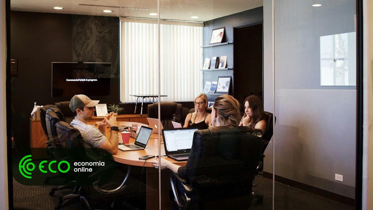 Trabalhadores da Geração Z ficam “pouco tempo” nas empresas