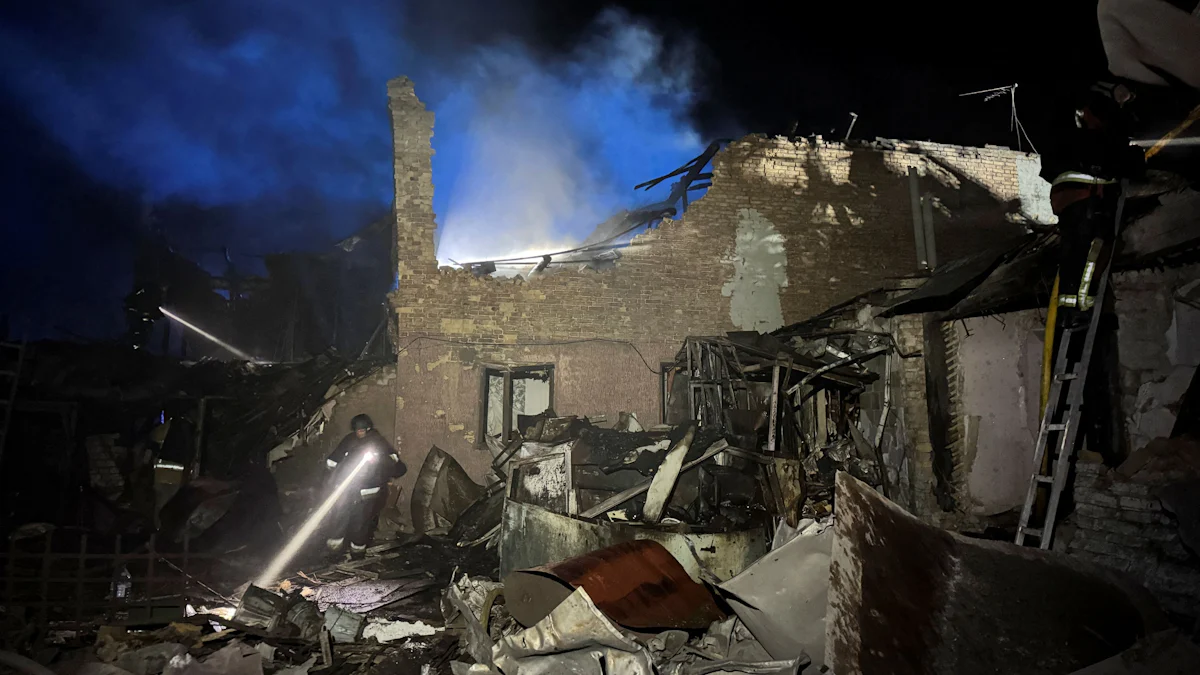 Ukraine News: Ukraine meldet massiven russischen Angriff auf Saporischschja - Politik
