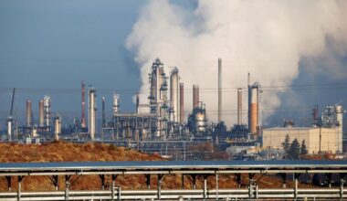 Canada's Strathcona sweetens MEG Energy bid to top Cenovus offer
