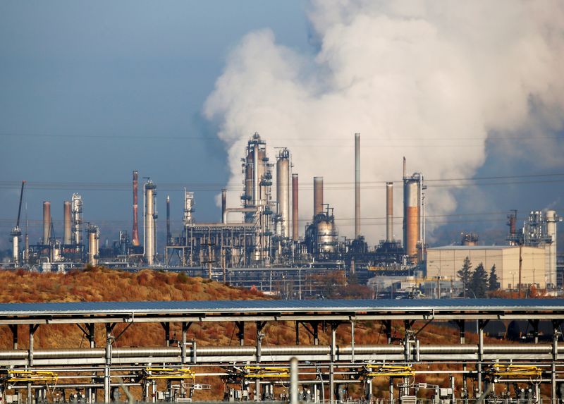 Canada's Strathcona sweetens MEG Energy bid to top Cenovus offer