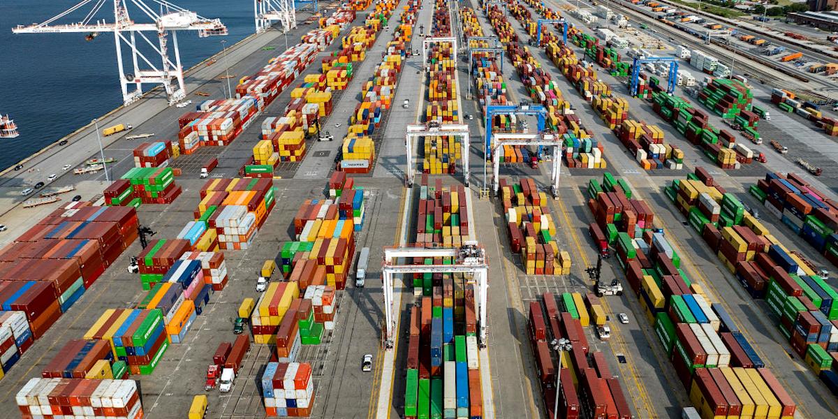 Tariffs Will Hit Slowing U.S. Economy Hard in 2026, OECD Says