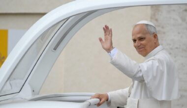 Pope Leo XIV scores 8 out of 10 in US approval poll: here are the results - ZENIT
