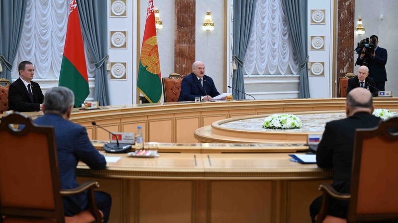 President of Belarus meets with EAEU and CIS heads of government