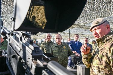 Vladimir Poutine a assisté aux exercices conjoints russo-biélorusses « Zapad-2025 » à Novgorod, mardi dernier.