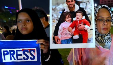 US senators urge Rubio to press Israel over journalist killings | Israel-Palestine conflict News