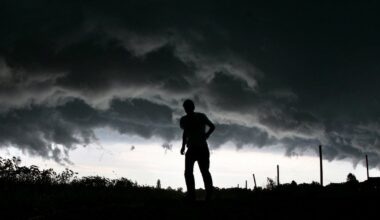 Malonu nebus: įspėja dėl orų Lietuvoje – laukia ne tik lietus