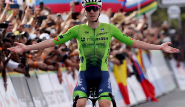 Flamboyant Pogacar retains world title to cement legacy