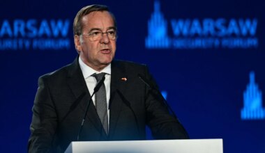 Sicherheit gegen Drohnen und Kampfjets: Pistorius inspiziert die Nato-Ostflanke - Politik