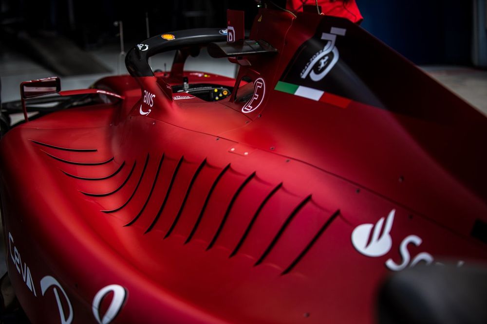 Ferrari F1-75 steering wheel detail