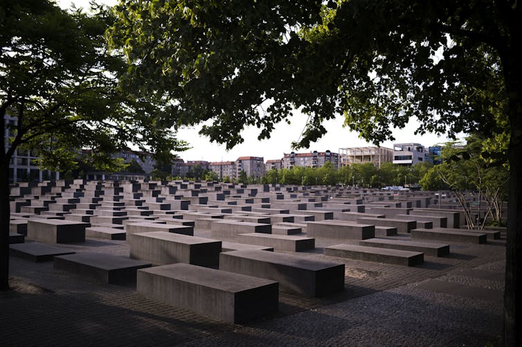 A monument of stone pieces.