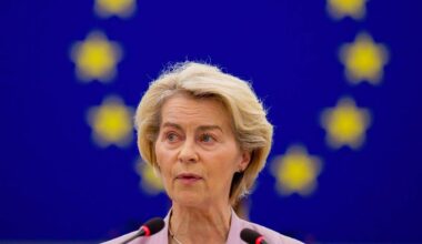 EU and US discuss increasing economic pressure on Russia over Ukraine
