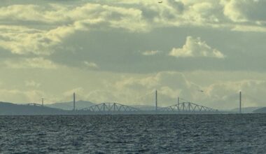 Forth Bridge from Longniddry - Bottom not visible due to Earth's curvature??