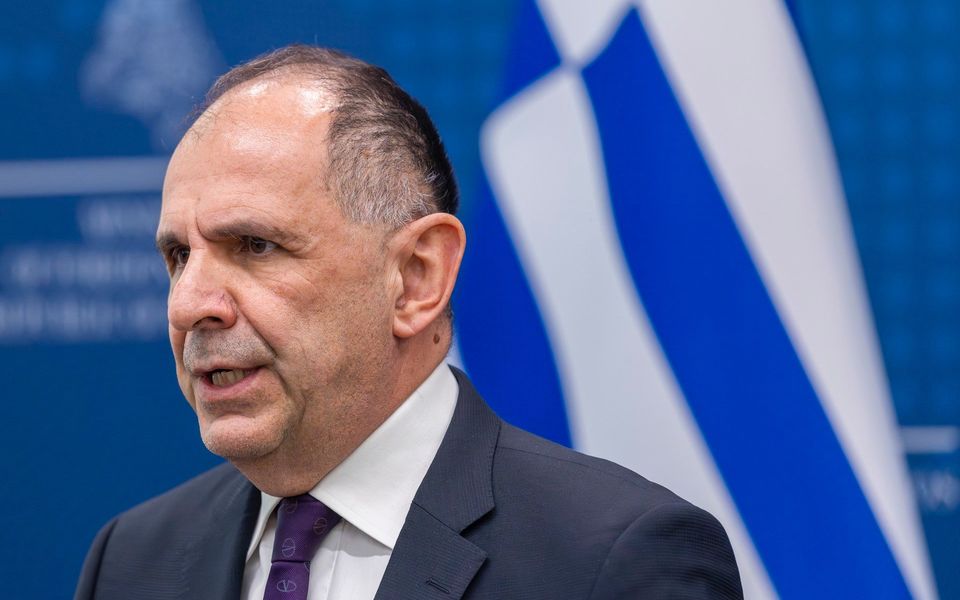 Gerapetritis rejects media report linking family to power project