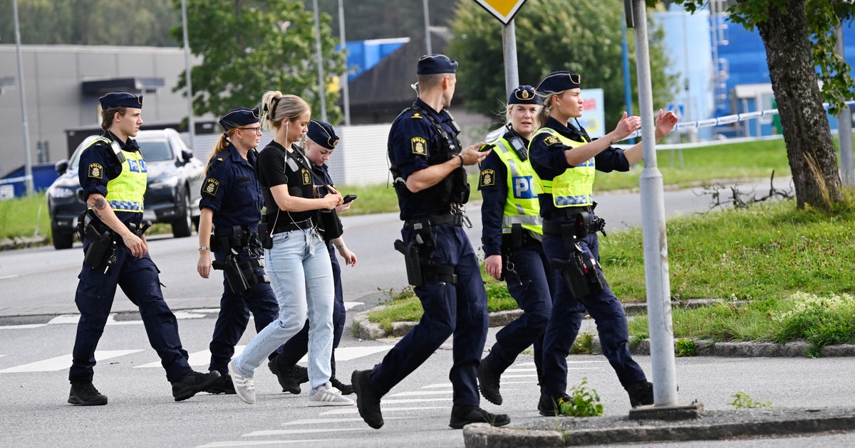 Teen girls are being used as hitwomen in Sweden's organized crime wars: "Young kids are thirsty for blood"