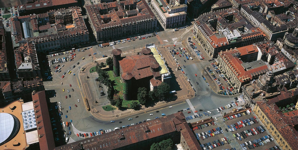 La città con più parcheggi in Italia: trovi posto facilmente