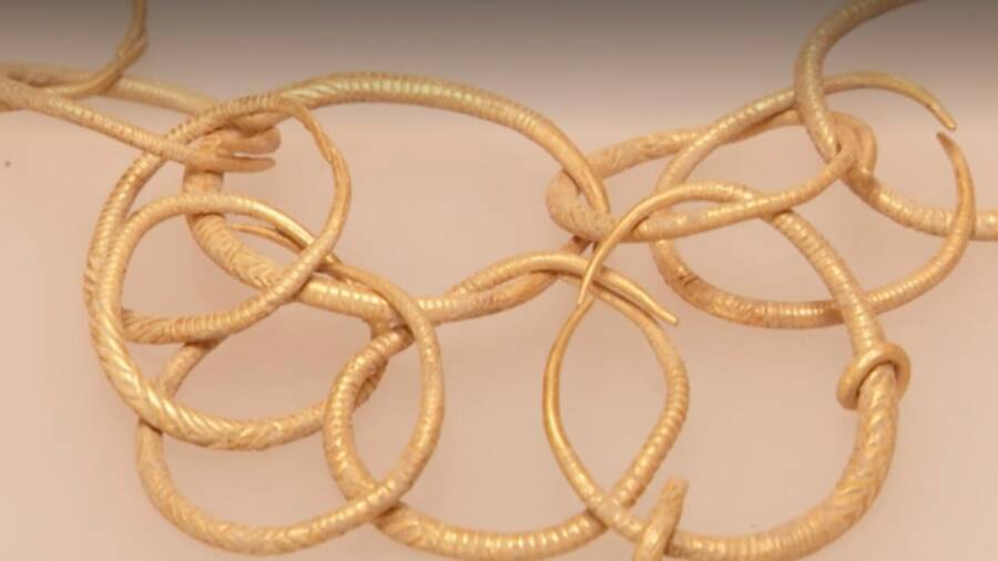 Ancient Romanian Golden Earrings