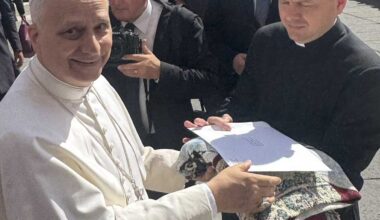 Pope Leo XIV receives Troy University quilt during meeting with Alabama official
