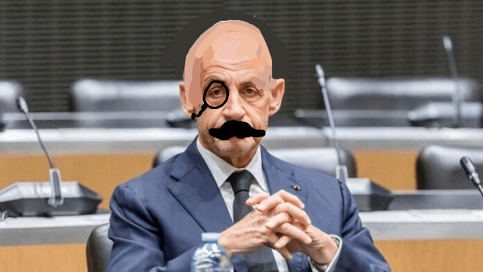 Salut bande de racailles, je suis euh Ysocras, je suis pourtant pas un voyou mais j'en ai assez de perdre mes cheuveux, quelle indignité...