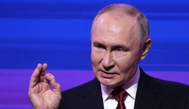 Britain says 'absolutely no evidence' Vladimir Putin wants peace