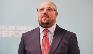 Caerphilly Reform candidate is an ex-Tory political chancer, says Plaid