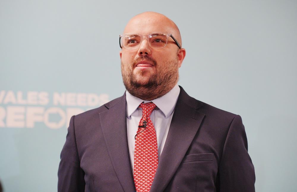 Caerphilly Reform candidate is an ex-Tory political chancer, says Plaid