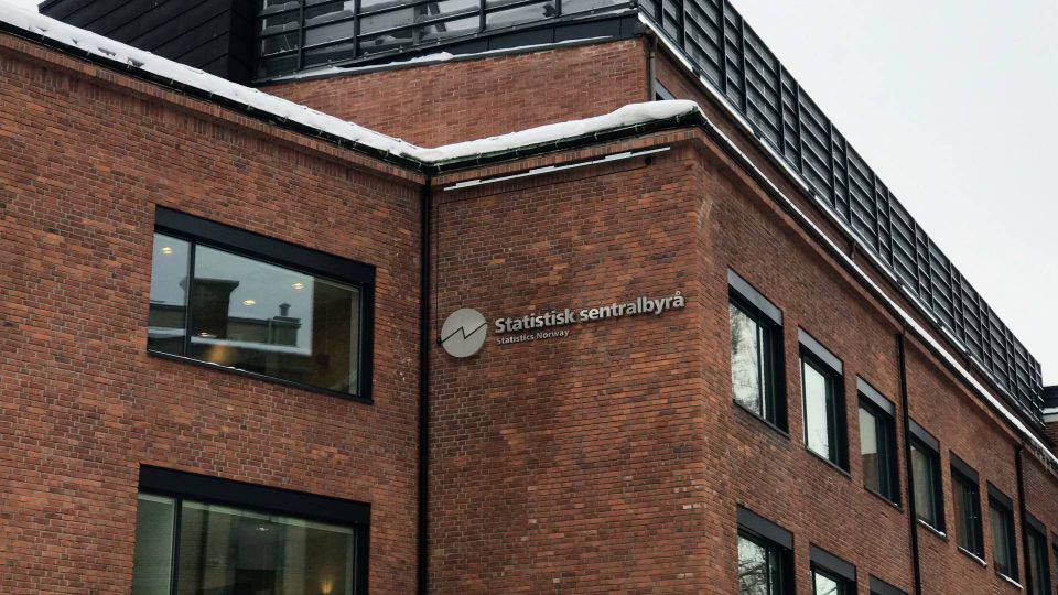 According to a new research-based mapping, Tommy Ahlers, Connie Hedegaard, and Torben Möger Pedersen are among the most influential Danes based on their networks.