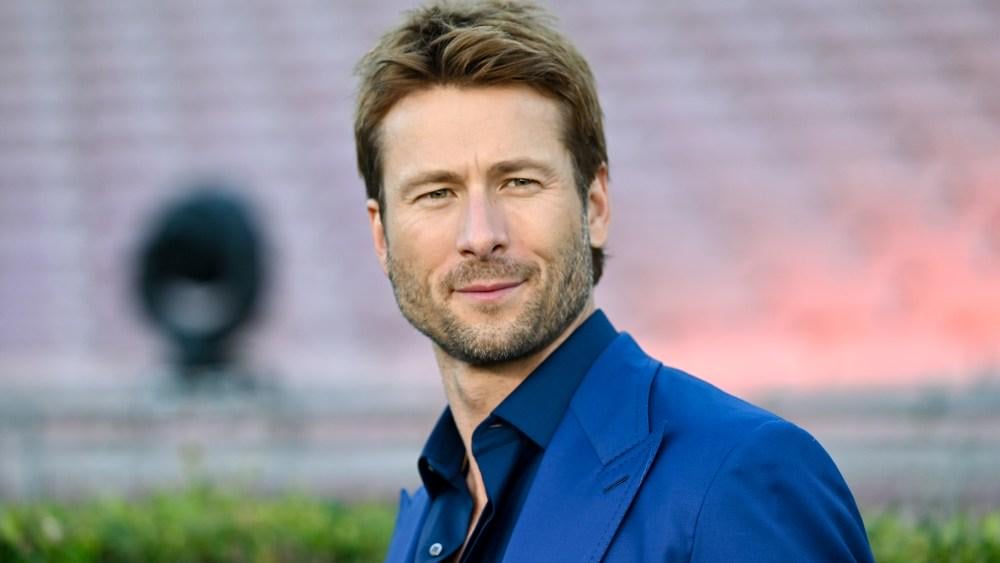 Glen Powell Says a Canceled Actor Asked to Take a Photo Together and Things Got Awkward: ‘His Face Is Toxic’ and ‘This Is Probably Not a Good Idea’