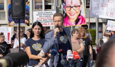 Društvo Viljem Julijan po sestanku z Mesecem: podali so štiri ključne zahteve za hitrejše rešitve za otroke