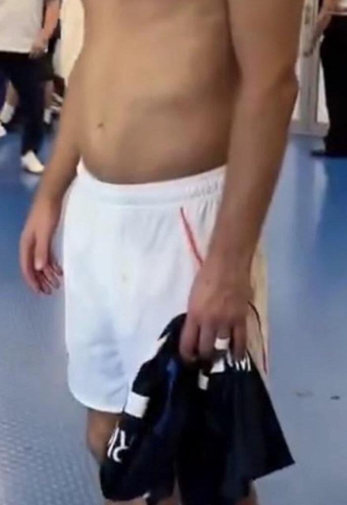 wearing sandals and socks? HARRY KANE IS OFFICIALLY GERMAN 🇩🇪🇩🇪🇩🇪🇩🇪🫡🫡🥨🥨🥨🥨🍺🍺🍺🍺🍺🖤❤️💛🇩🇪🇩🇪🇩🇪🇩🇪🇩🇪🇩🇪🇩🇪🇩🇪🇩🇪