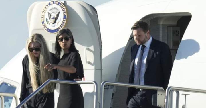 JD Vance escorts Charlie Kirk’s casket to Phoenix aboard Air Force Two - National