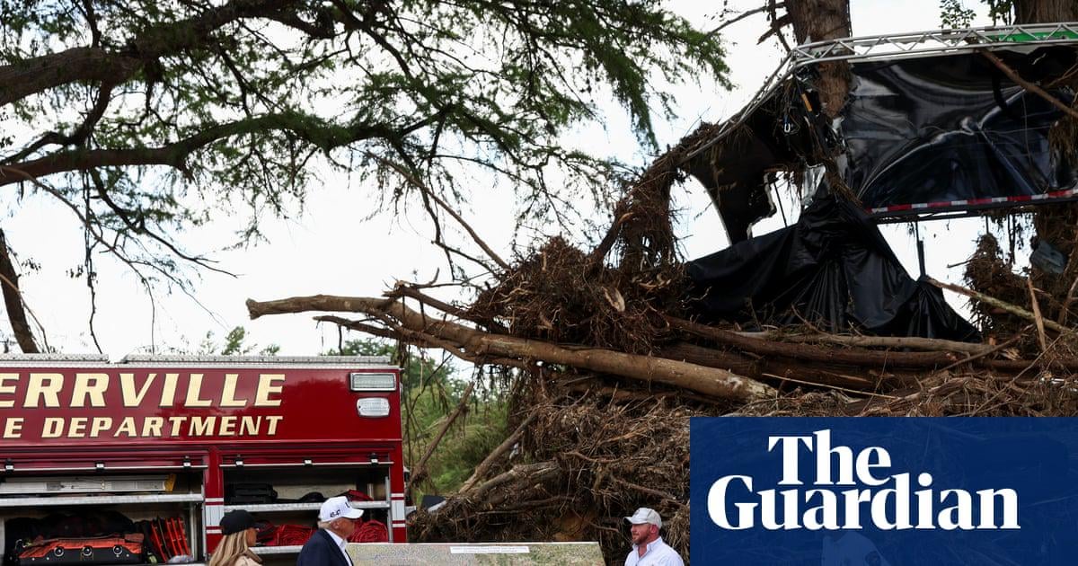 Trump team’s contentious climate report ‘makes a mockery of science’, experts say