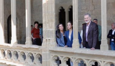The King and Queen of Spain with Princess Leonor, touring through the Royal Palace of Olite, during their visit to the Community of Navarre.
