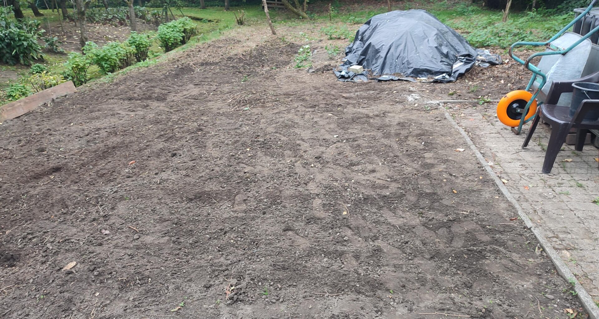 Wie überwintere ich einen umgegrabenen Boden?